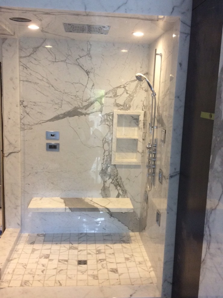 Modern bathroom in Toronto.