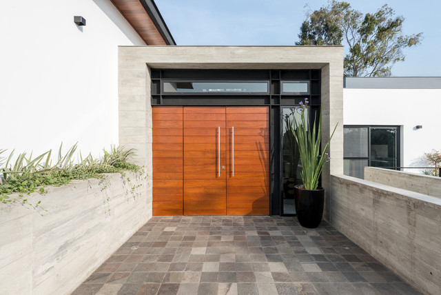 Casa Hierro contemporary-entry
