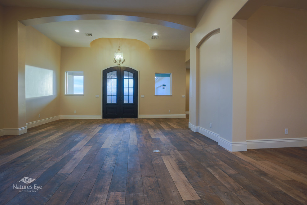 Home design - transitional home design idea