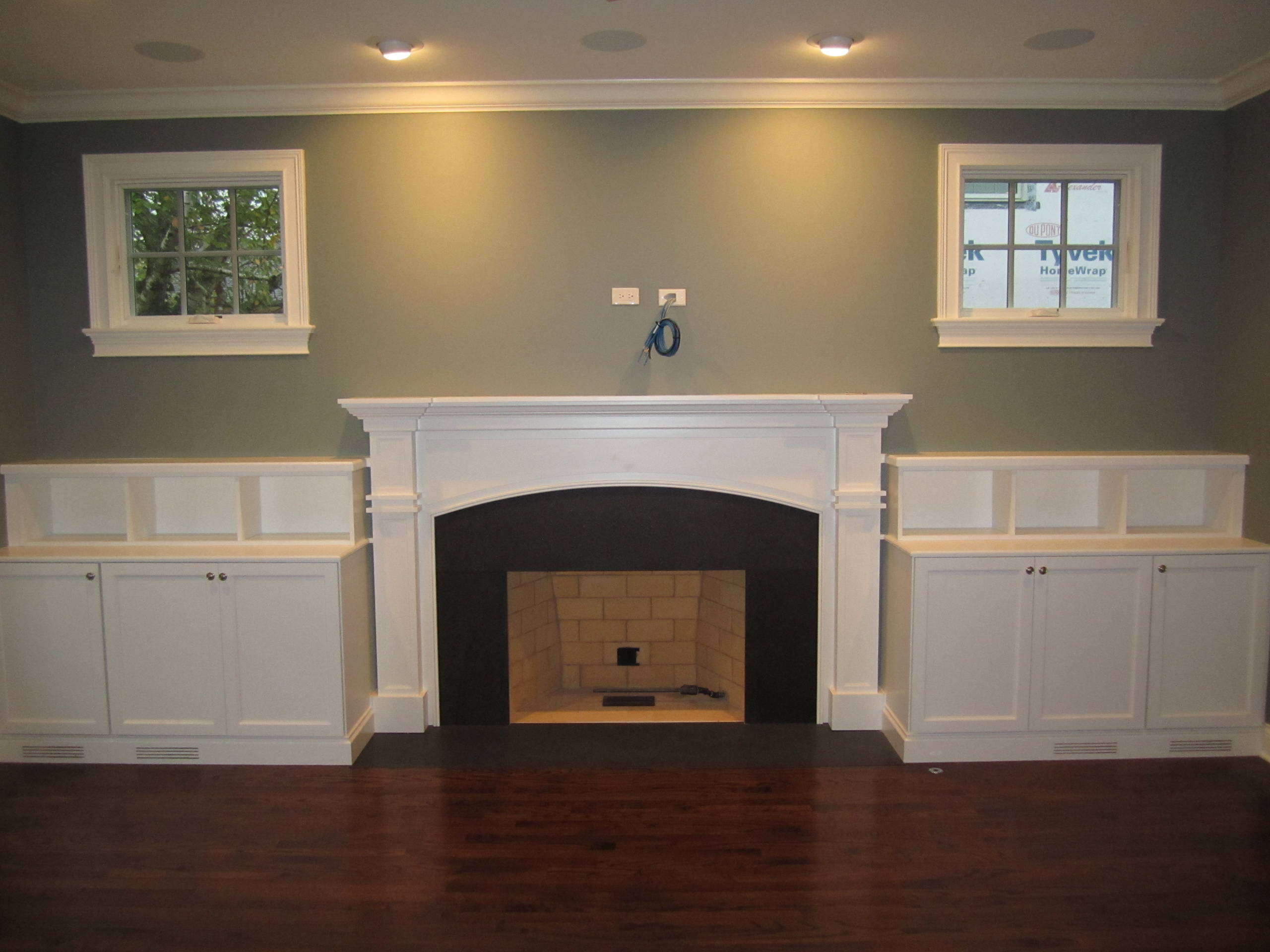 Custom Fireplace Mantle & Built Ins