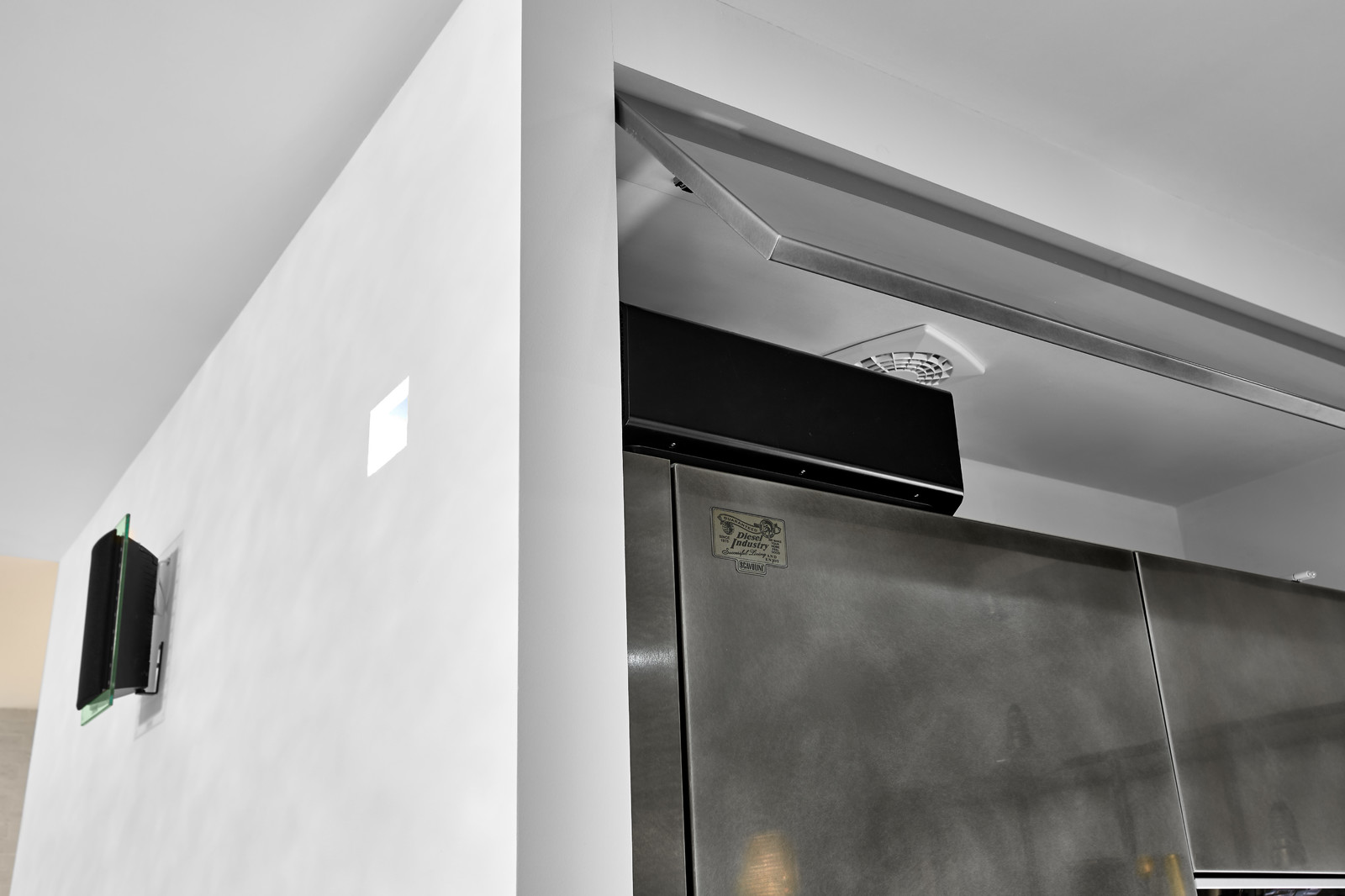 Кинотеатр с камином