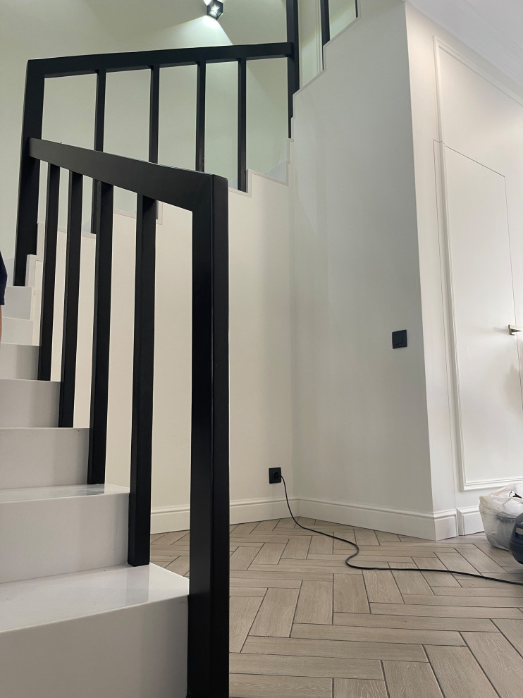 Стильная Лестница с квадратными балясинами