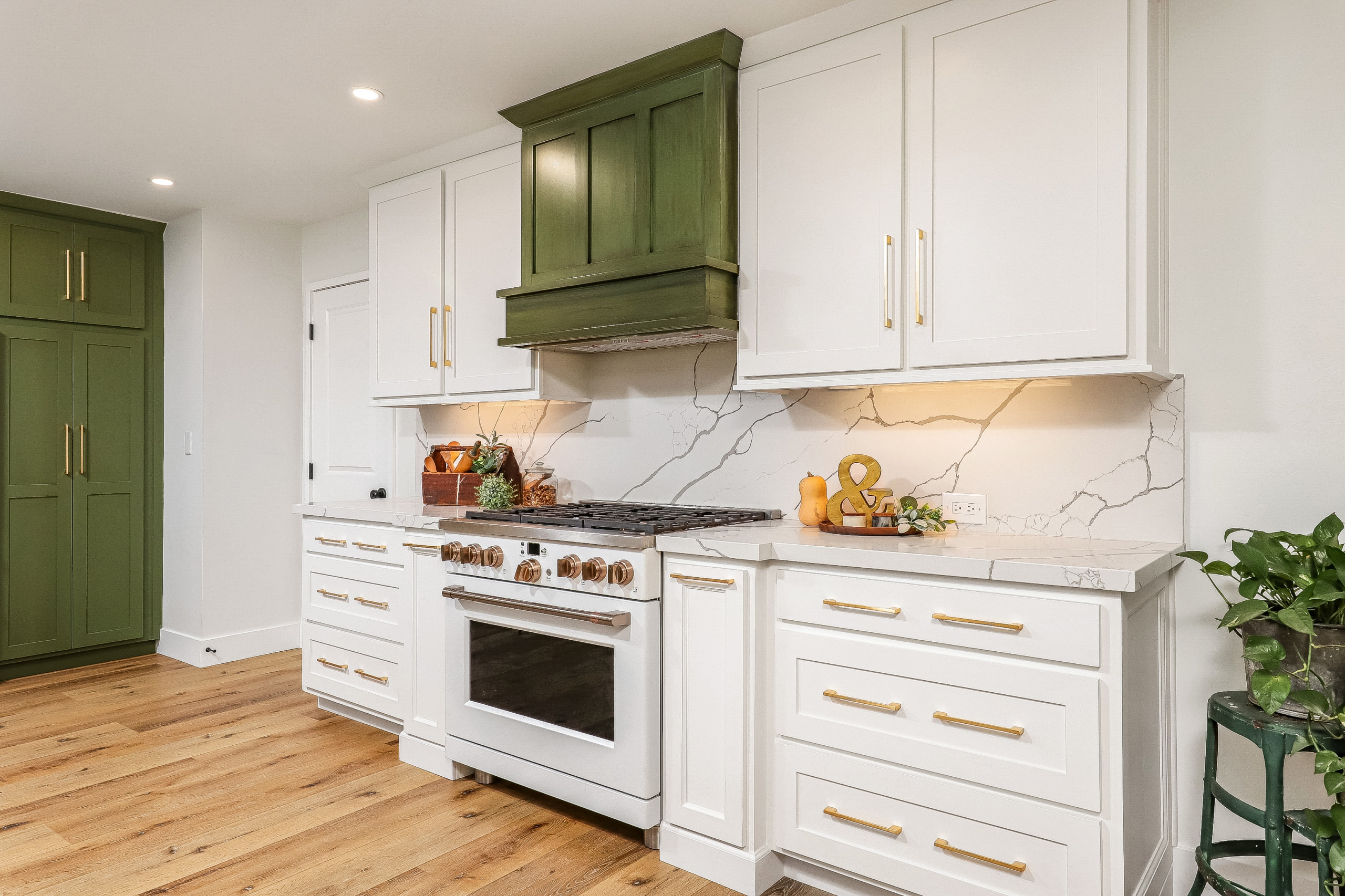 Santa Clarita, CA Full Kitchen Remodel