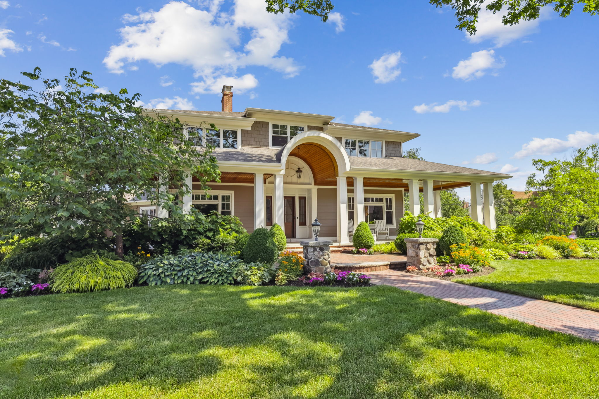 Rocky River Front Porch 2024