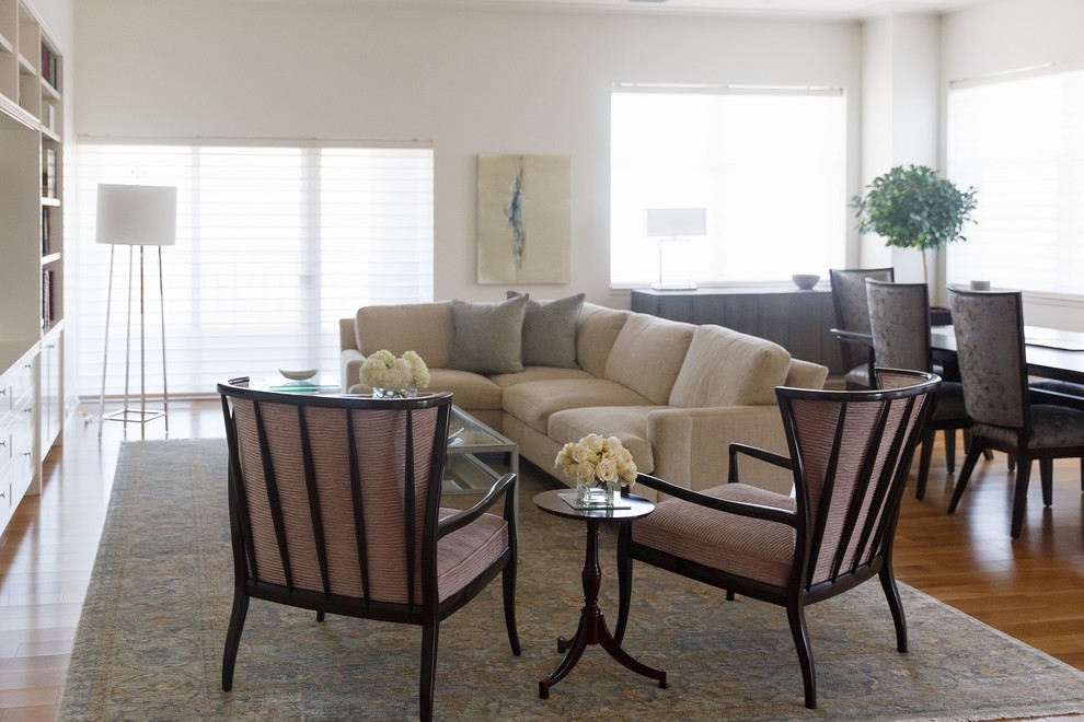Example of a transitional home design design in Baltimore