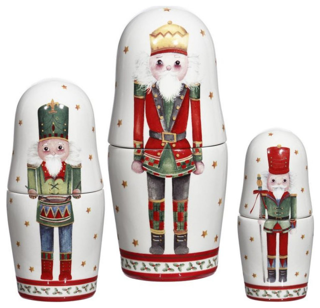 3.5" tall Snowdome with Russian Dolls Nesting Dolls Snow Globe 