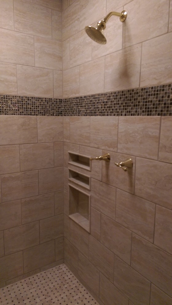Photo of a mid-sized transitional master bathroom in Other with an open shower, beige tile, porcelain tile and mosaic tile floors.