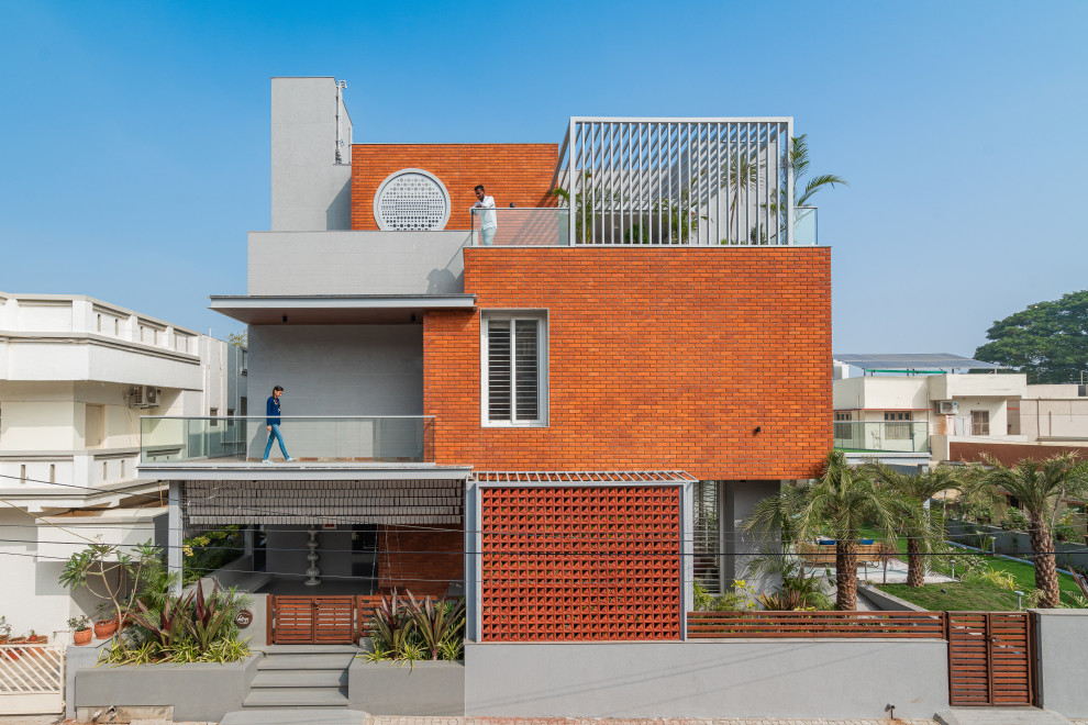 Photo of a contemporary house exterior in Ahmedabad.