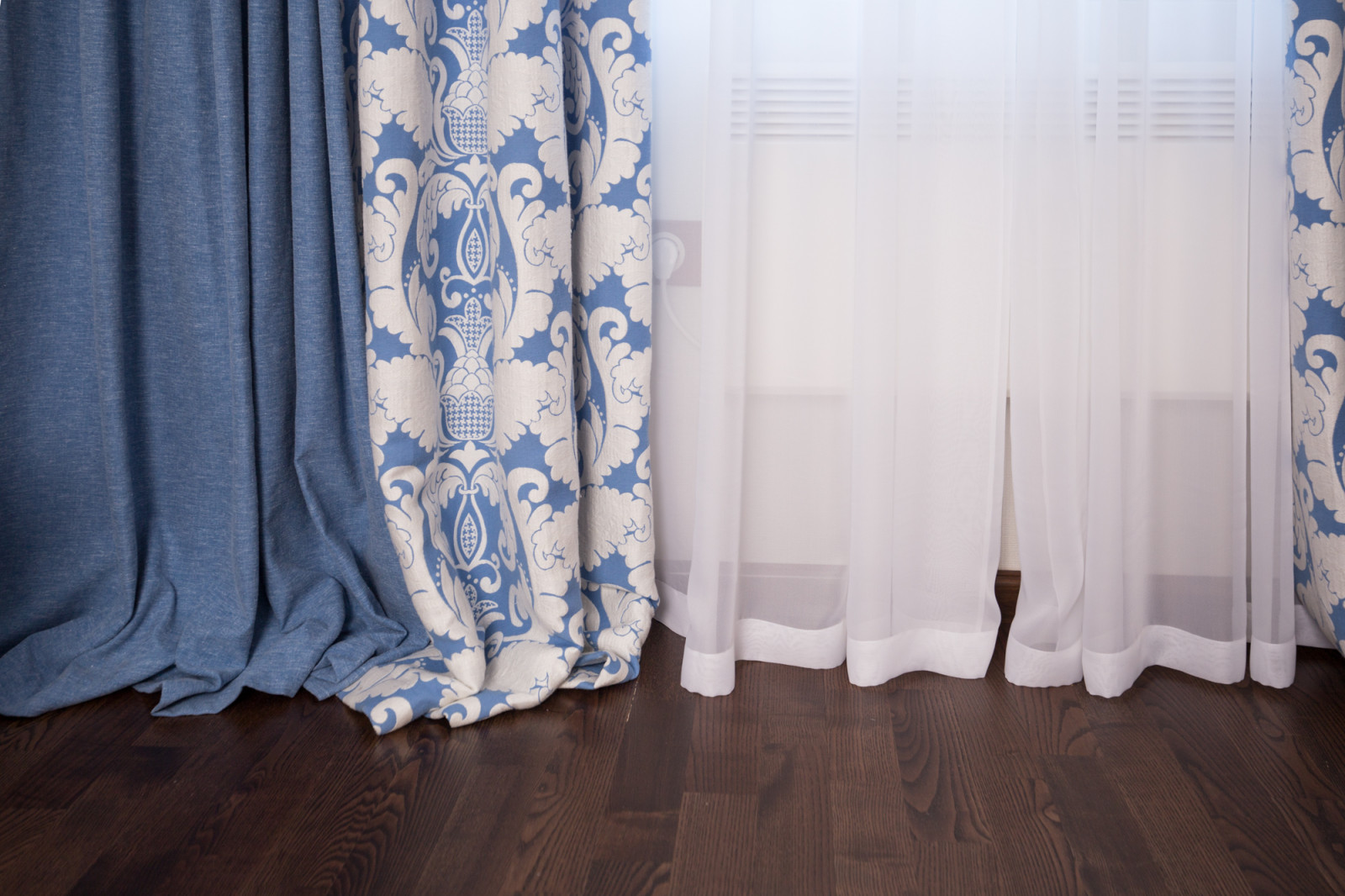 Деревянный дом: особенности текстильного оформления