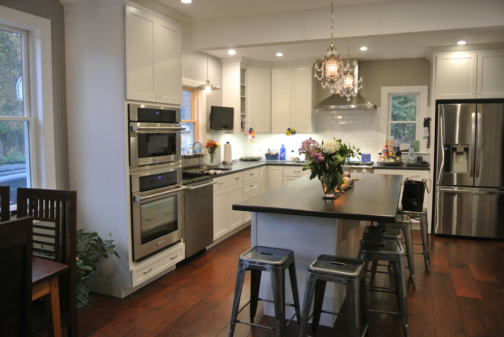Example of a transitional kitchen design in Boston