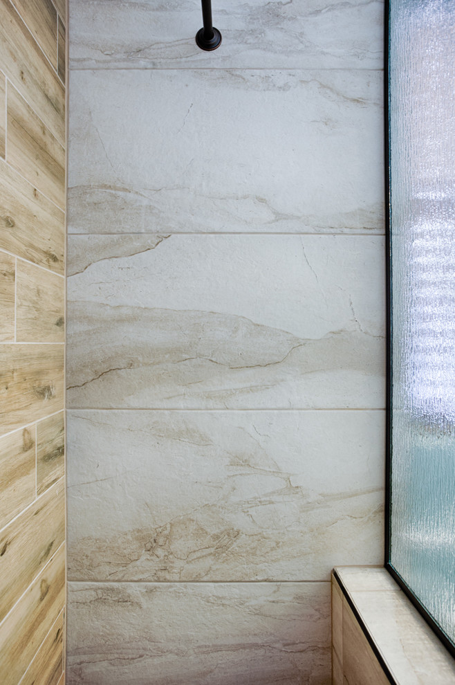 Inspiration for a transitional bathroom remodel in Phoenix