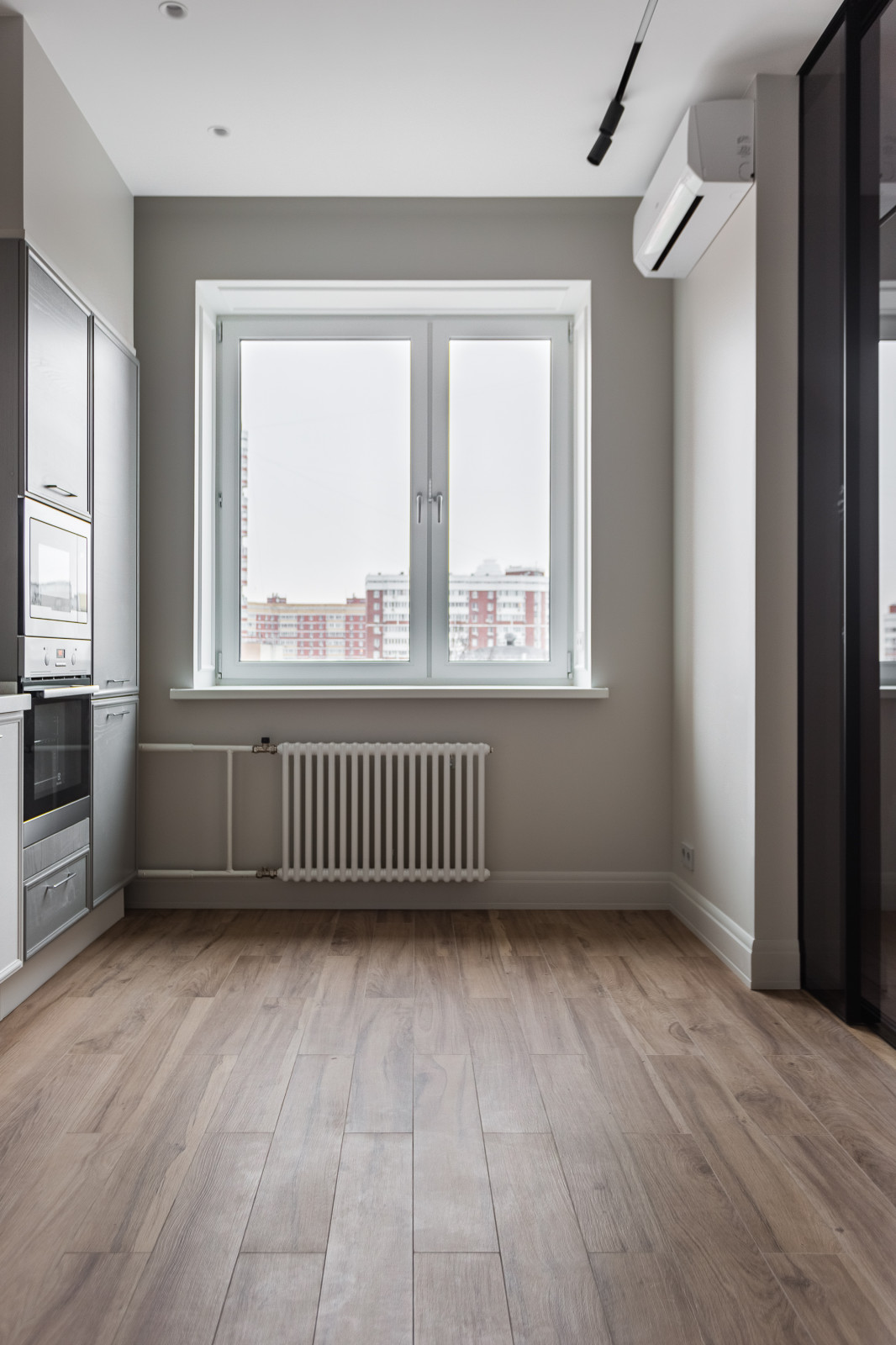 Реализация: Мичуринский, 26