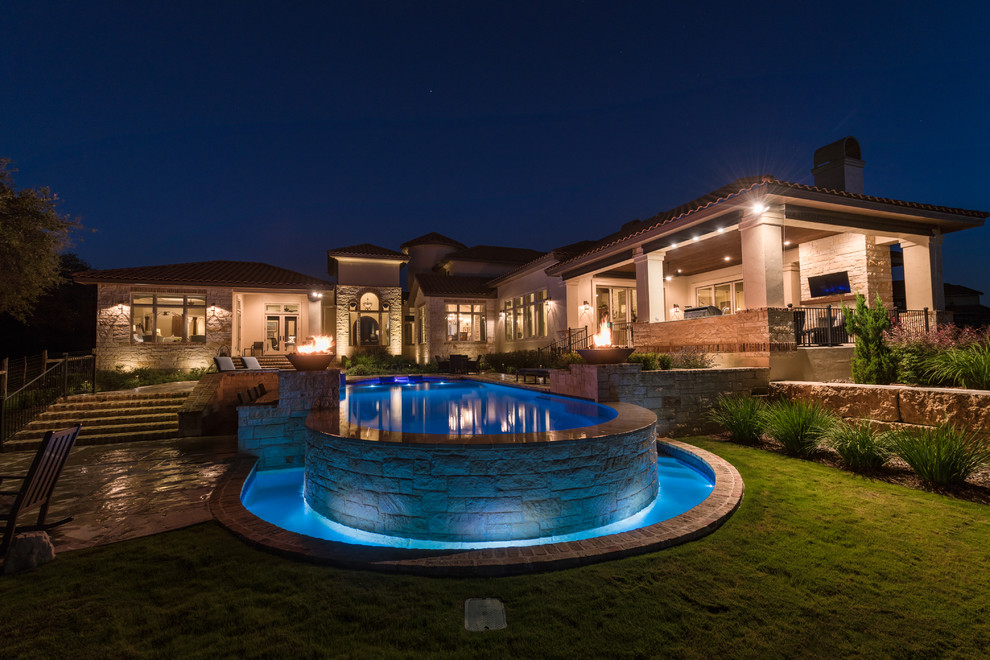 Inspiration for a transitional home design remodel in Austin