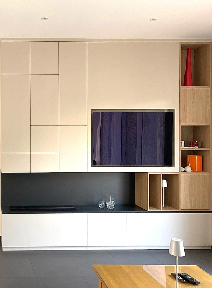 AMBIANCE MONDRIAN