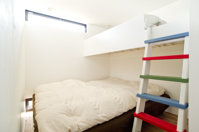 光のあふれる寝室 skandinavisch-schlafzimmer