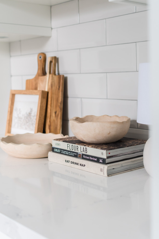 Inspiration for a transitional kitchen remodel in Toronto