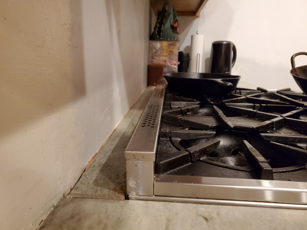 Bluestar 6 burner rangetop and wall sheetrock