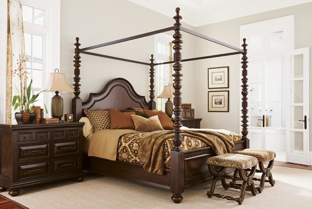 Dcor Dilemmas - How to Work in a Canopy Bed in Your Bedroom Furniture