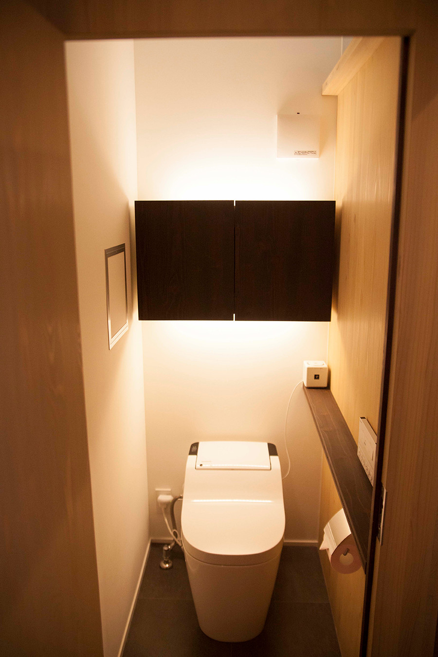 WC（間接照明に包まれた癒し空間）