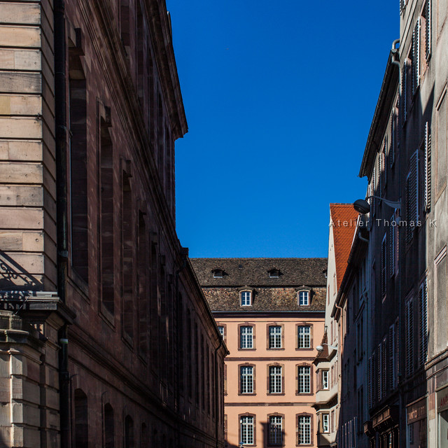 Quai des Bateliers trendy-hus-og-facade