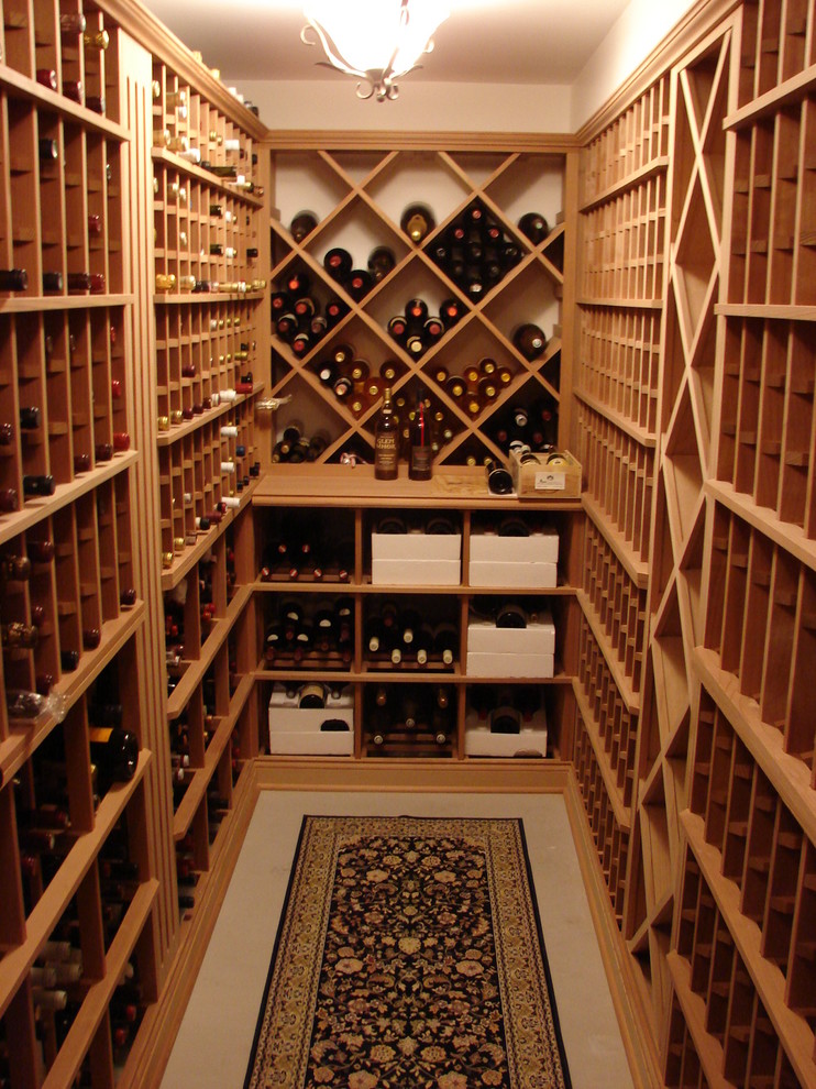 Design ideas for a traditional wine cellar in New York.