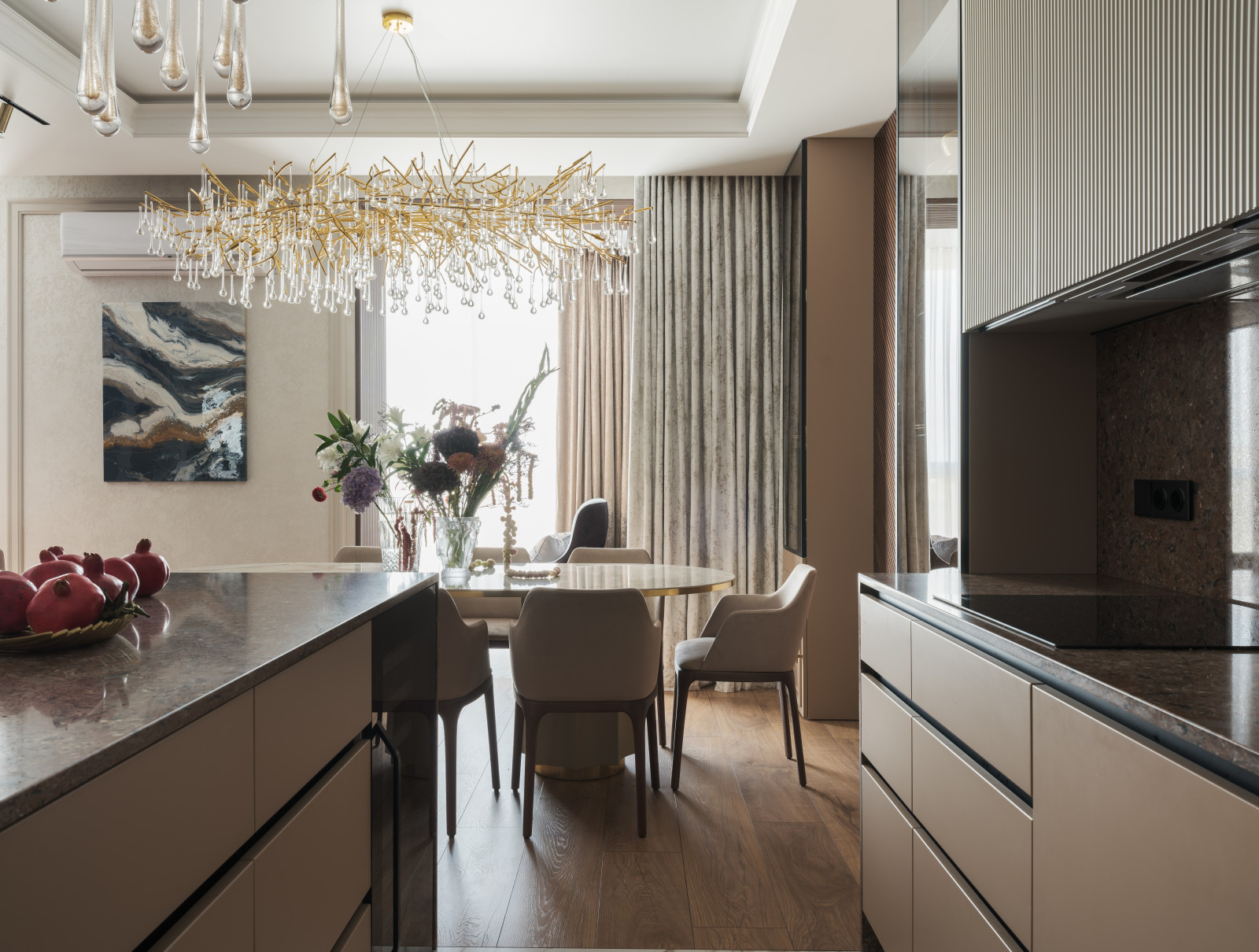 Реализация современной четырехкомнатной квартиры площадью 170 м²