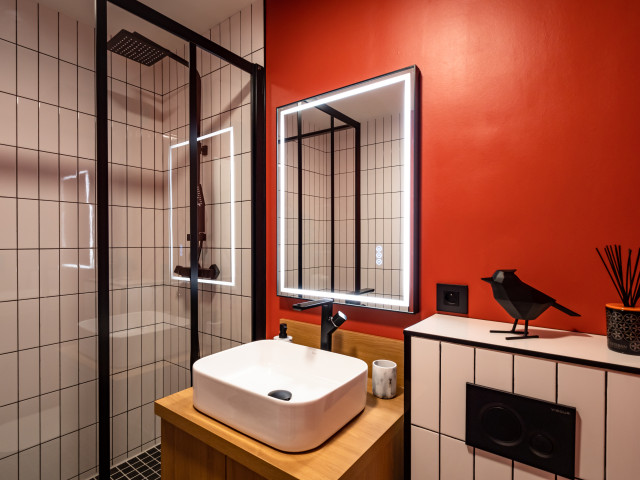 Studio Conseil des XV modern-badezimmer
