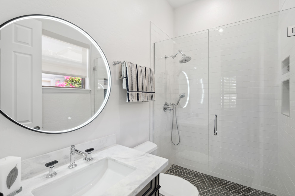 Bathroom - transitional bathroom idea in Phoenix
