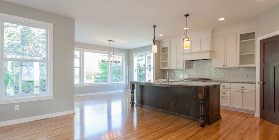 Transitional kitchen photo in Minneapolis