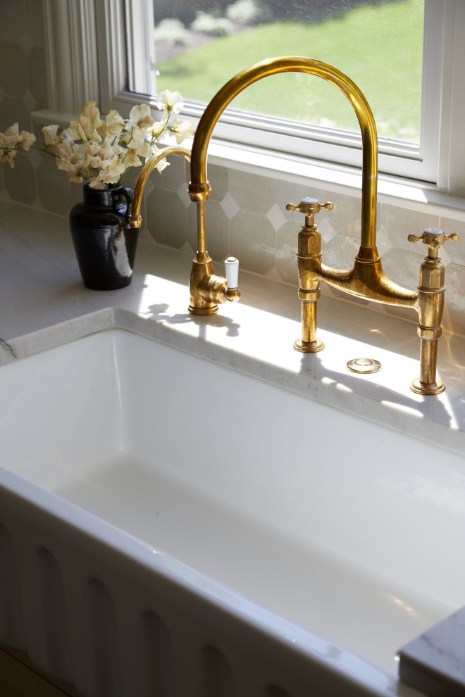 Pillement House - Farmhouse - Laundry Room - Chicago - by Laura Design ...