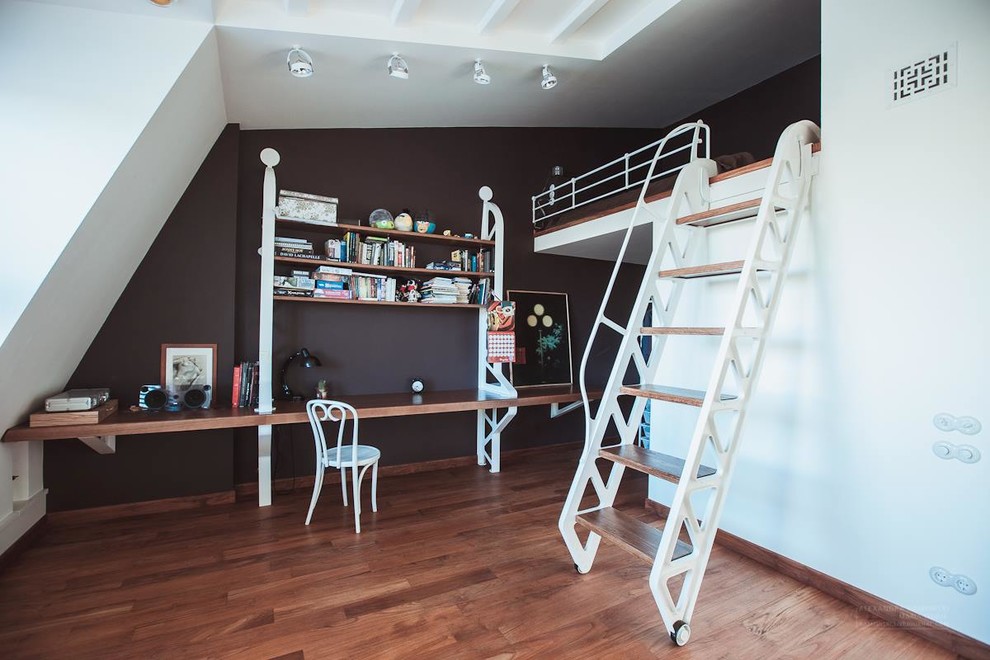 Лесенка и стеллаж