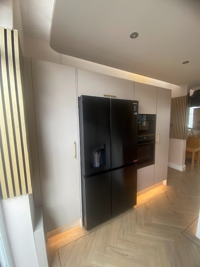 The Burbage Kitchen - Sodermalm - RRP £16,000 - Luxe Price £13,500