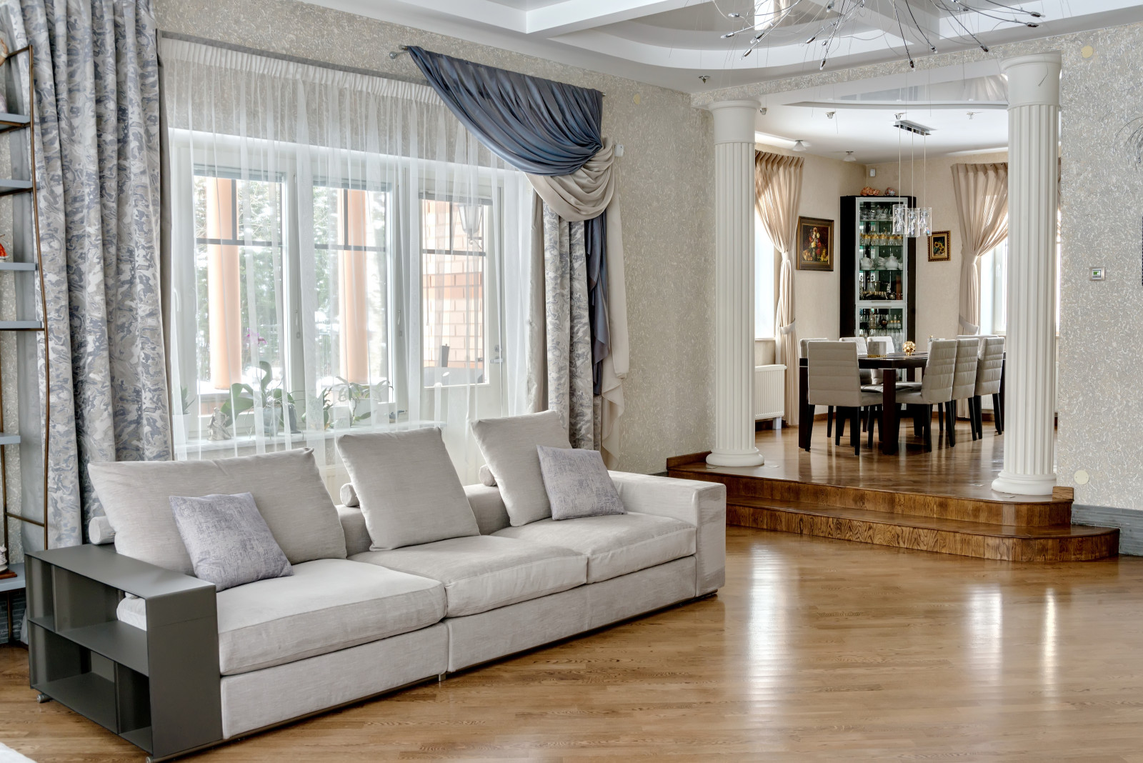 Гостиная в частном доме