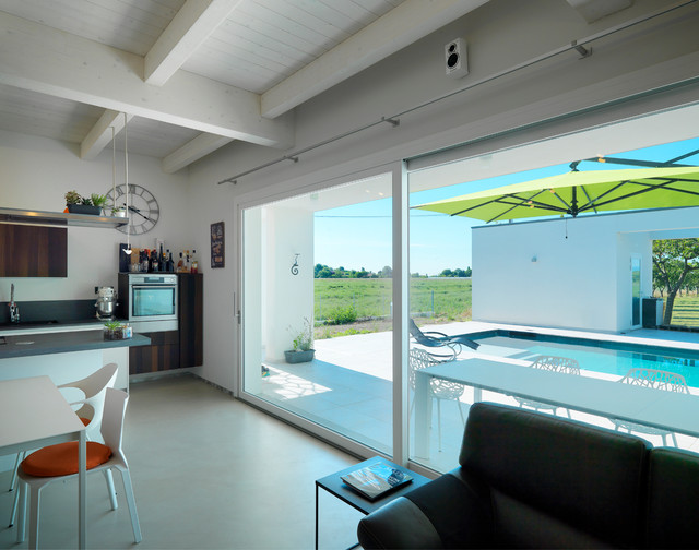 Foglia contemporary-living-room