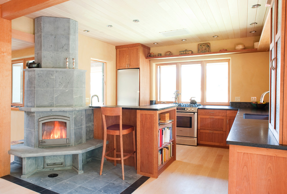 Inspiration for a zen kitchen remodel in Portland