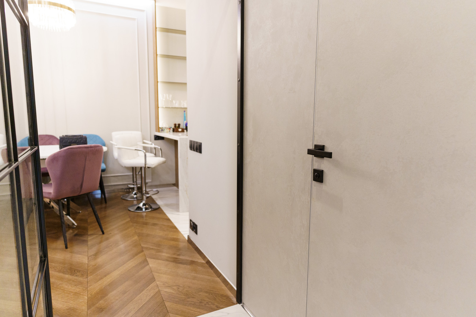 Дизайнерский ремонт в ЖК Символ. 68м2