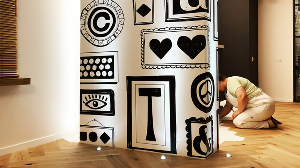 Роспись колонны в прихожей