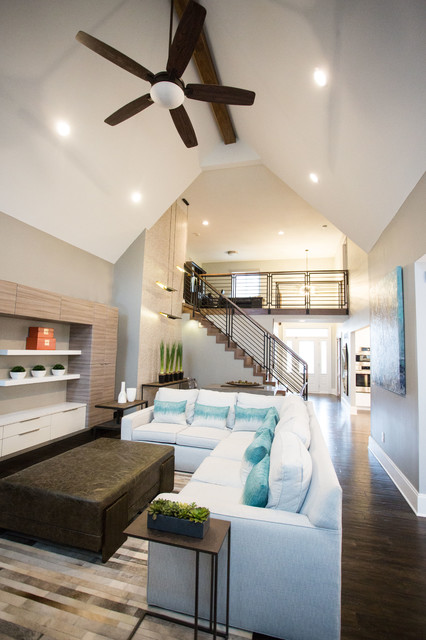BROWNSTOWN HOME contemporary-vardagsrum