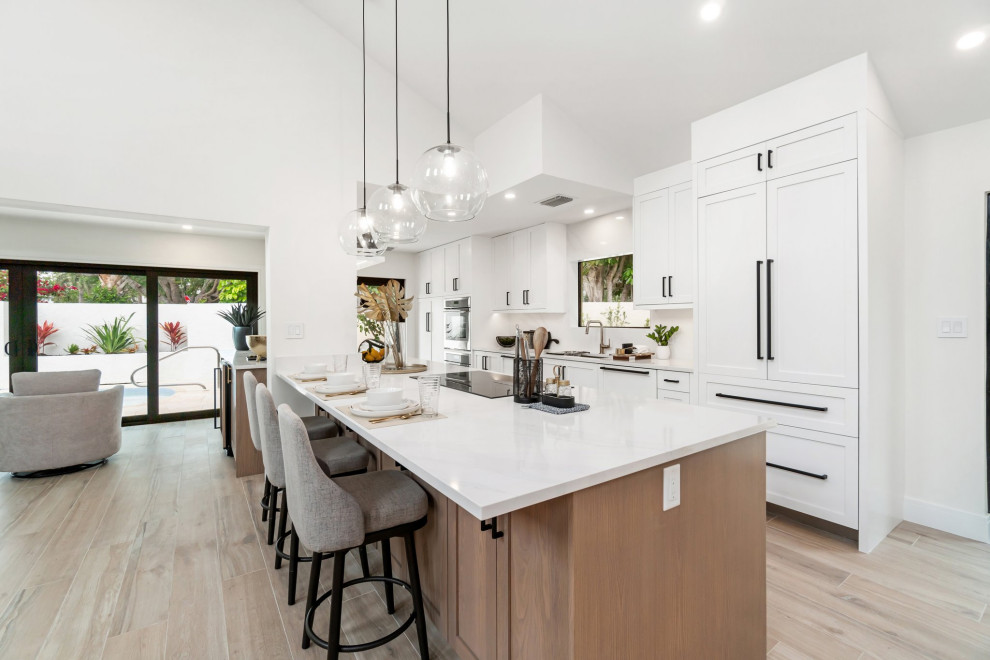 Kitchen - transitional kitchen idea