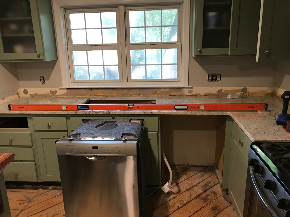 Granite countertop flawed installation level and seam