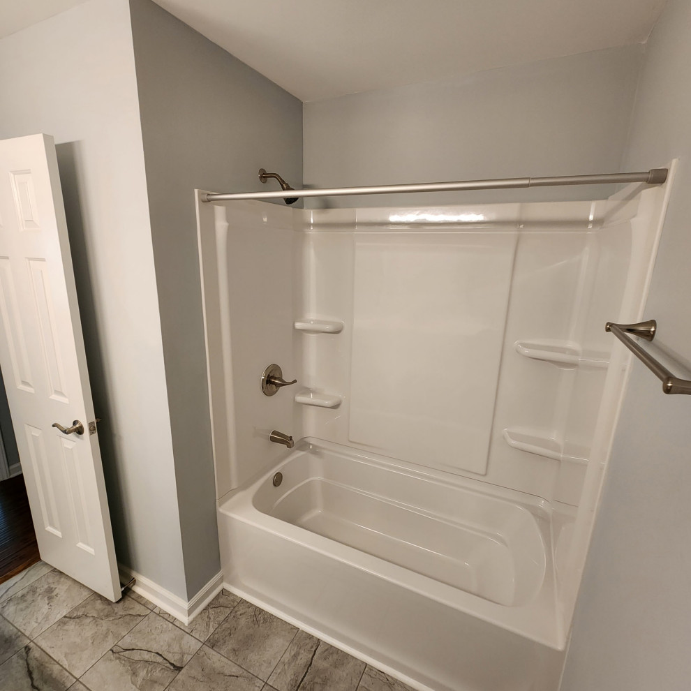 Guest Bathroom Shower and Tub Remodel – Rock Hill, SC