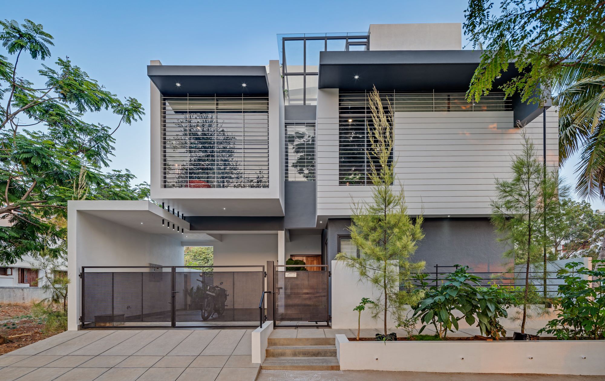 Exterior Design Ideas, Inspiration & Images - January 2024 | Houzz IN