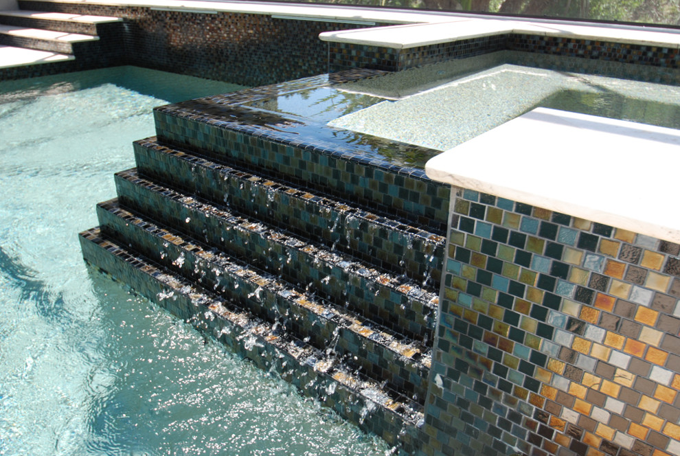 Pool - transitional pool idea in Miami