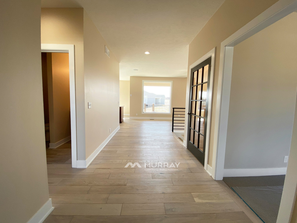 Home design - transitional home design idea