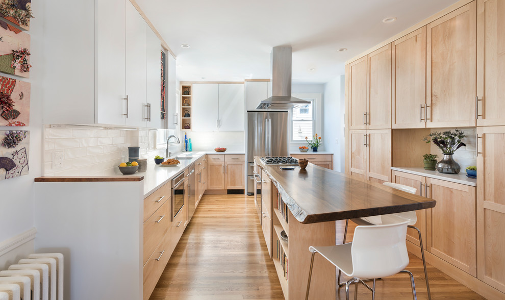 Photo of a modern kitchen in Boston.