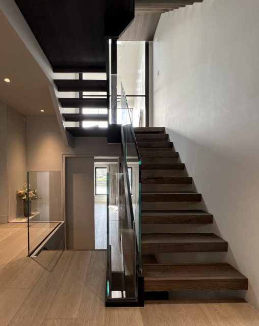 Richmond contemporary-staircase