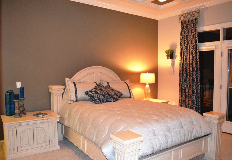 Mid-sized transitional master carpeted home design photo with multicolored walls