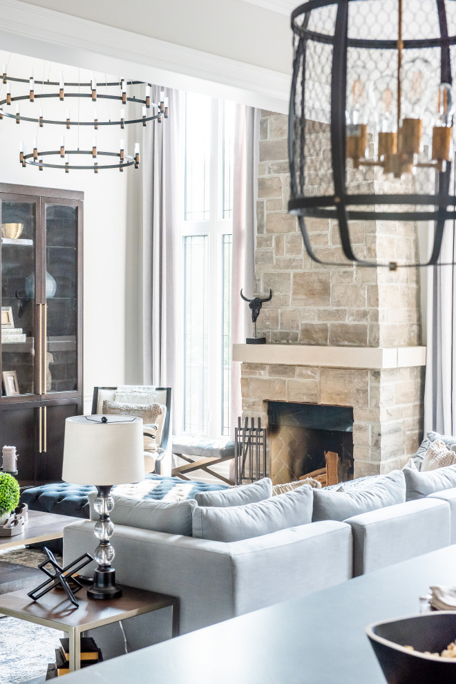Inspiration for a transitional home design remodel in Toronto