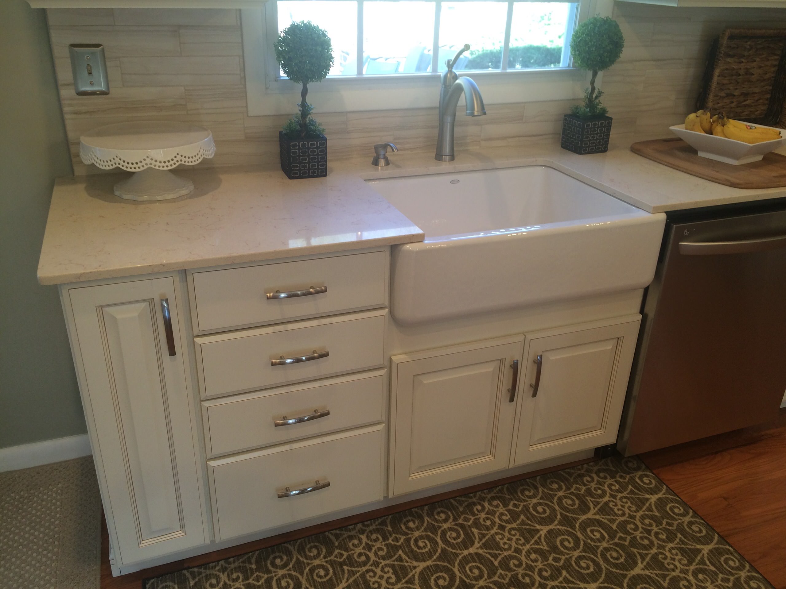 White Kitchen in South Fallsburg