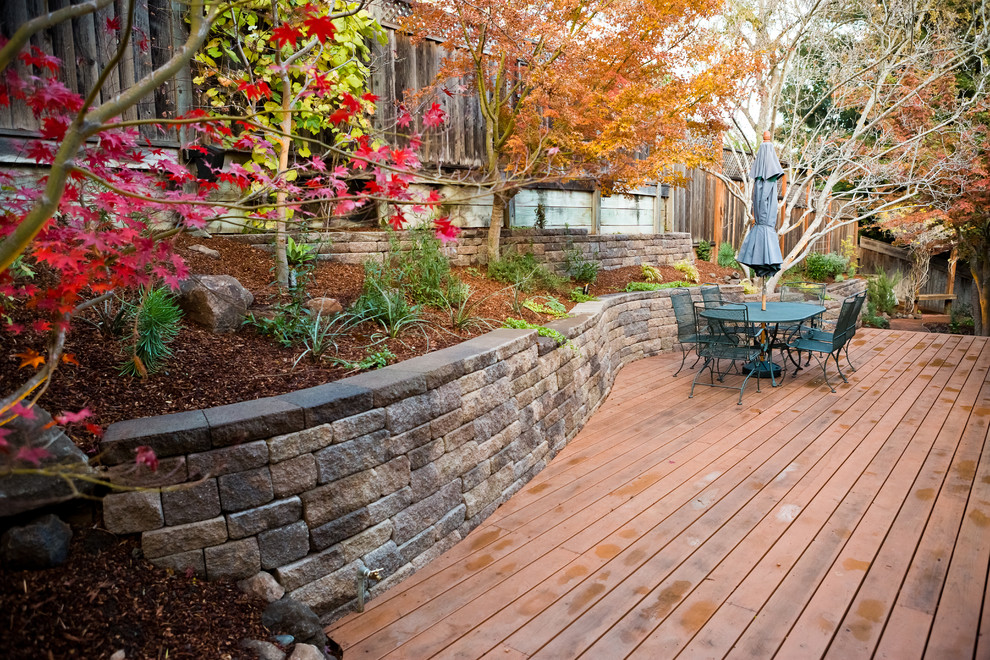 This is an example of a mid-sized traditional deck in San Francisco.